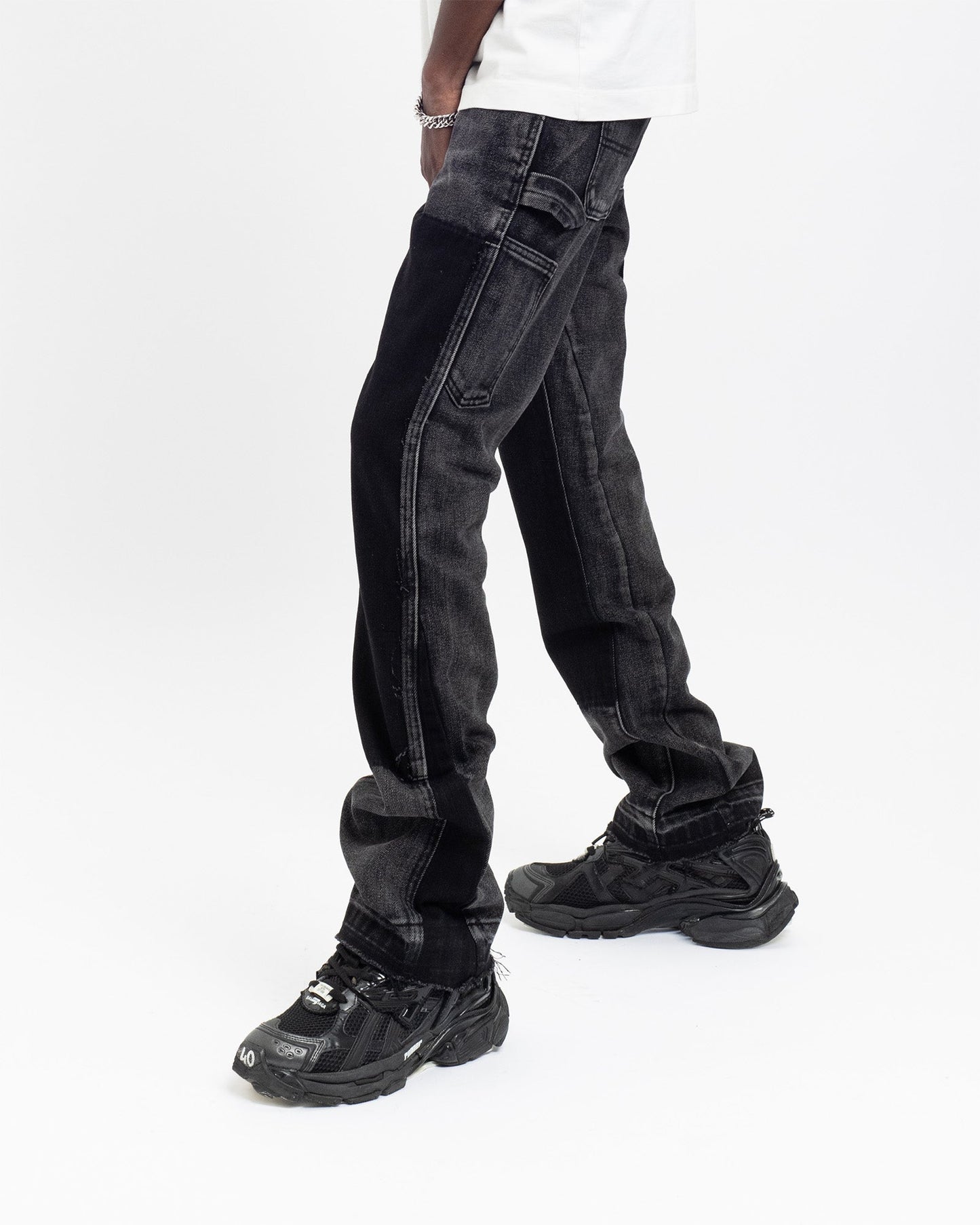 ROCKET BLACK FLARE DENIM